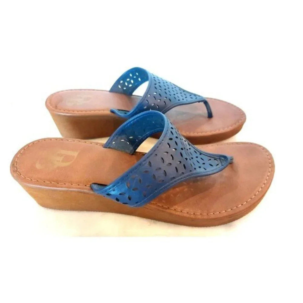 DB Blue Faux Leather Lazer Cut Semi-Platform Small Wedge Flip Flop Sz 7‎